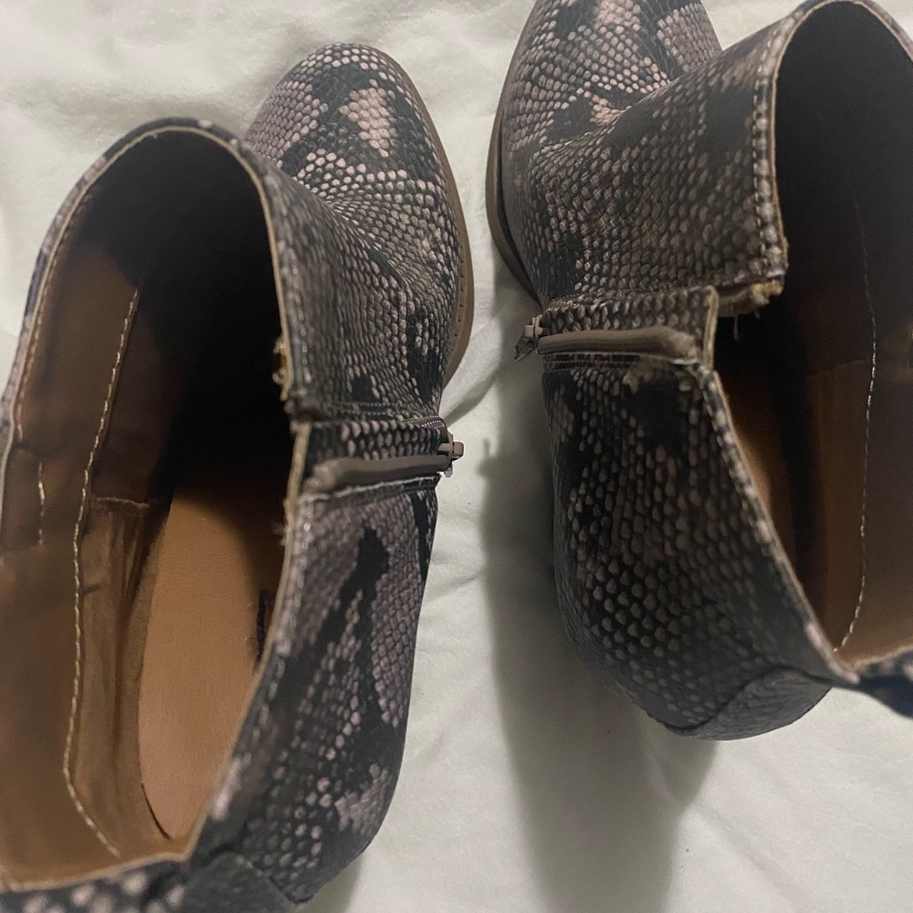 Universal Thread Snakeskin Booties - image 3